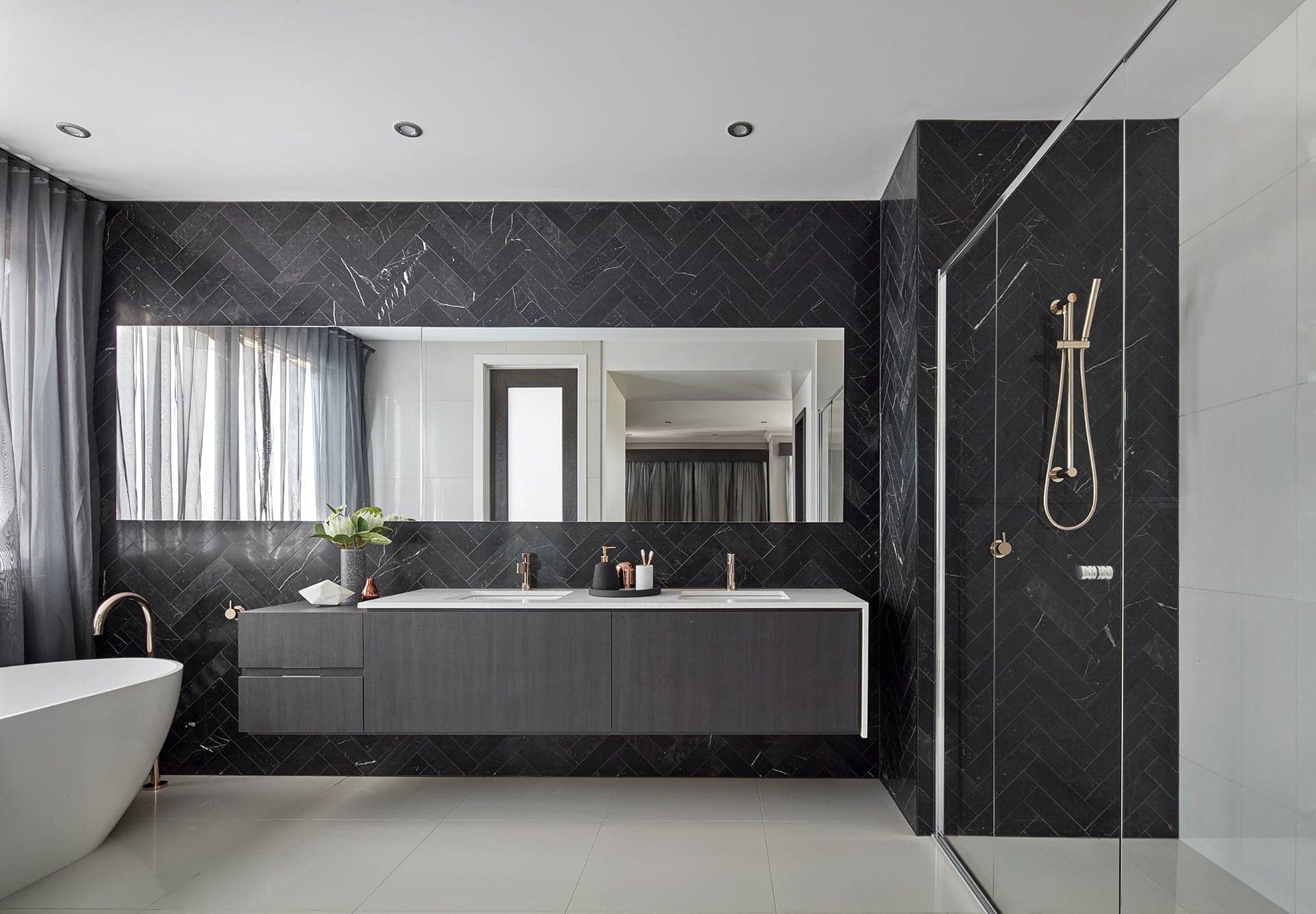 Hotel-Inspired Bathroom Style